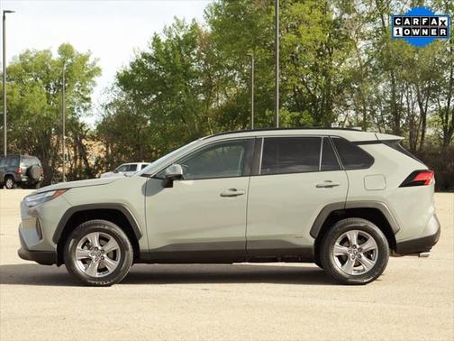 2022 Toyota RAV4 Hybrid XLE