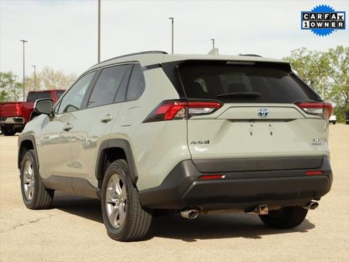 2022 Toyota RAV4 Hybrid XLE
