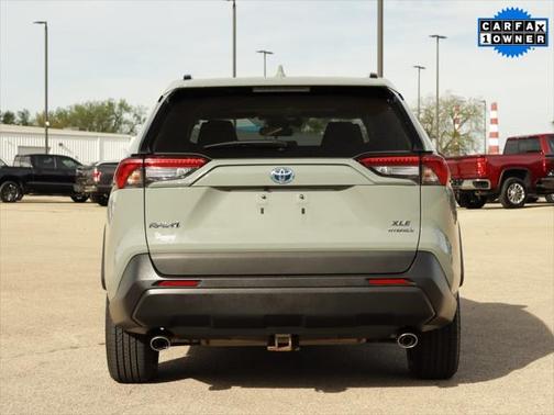 2022 Toyota RAV4 Hybrid XLE