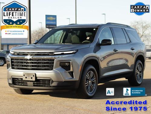 2025 Chevrolet Traverse LT