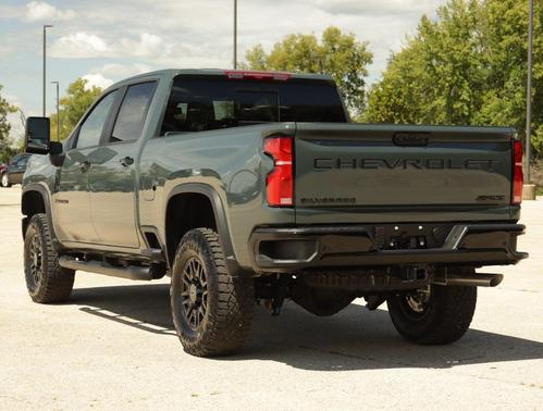 2025 Chevrolet Silverado 2500 4WD Crew Cab Standard Bed ZR2