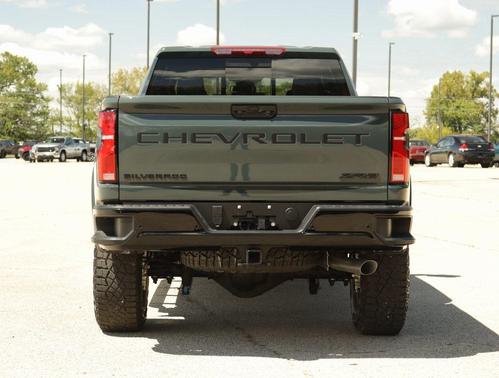 2025 Chevrolet Silverado 2500 4WD Crew Cab Standard Bed ZR2