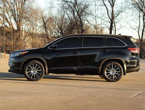 2018 Toyota Highlander SE