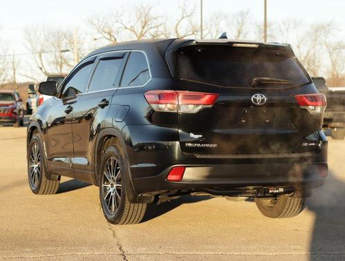 2018 Toyota Highlander SE