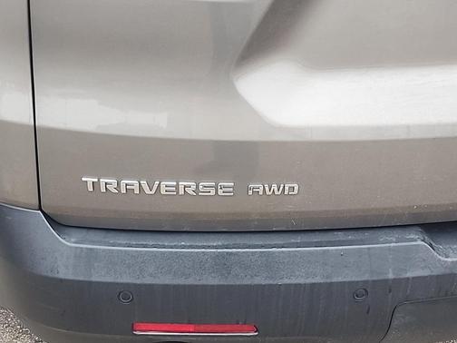 2020 Chevrolet Traverse LT Cloth