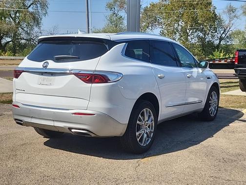 2023 Buick Enclave Essence FWD