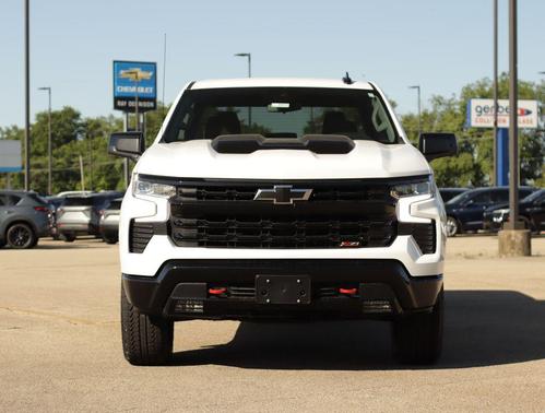 Summit White 2026 Chevrolet Silverado 1500 LT Trail Boss
