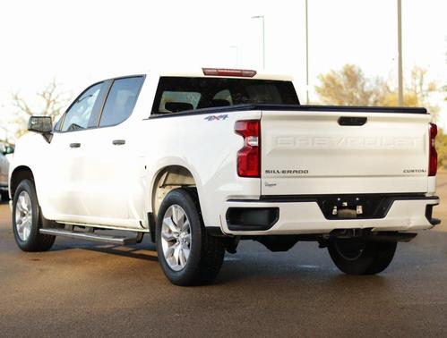2020 Chevrolet Silverado 1500 Custom