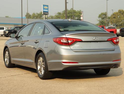 2016 Hyundai SONATA SE