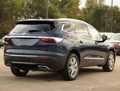 2022 Buick Enclave FWD Essence
