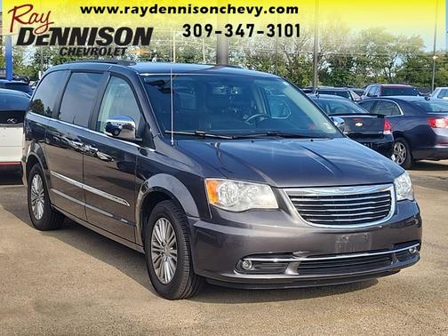 2016 Chrysler Town & Country Touring-L