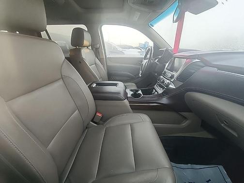 Silver Ice Metallic 2018 Chevrolet Tahoe LT