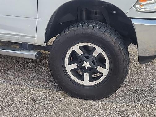 2018 RAM 2500 Tradesman Crew Cab 4x4 6'4' Box