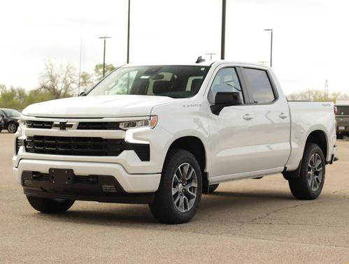 Summit White 2026 Chevrolet Silverado 1500 RST