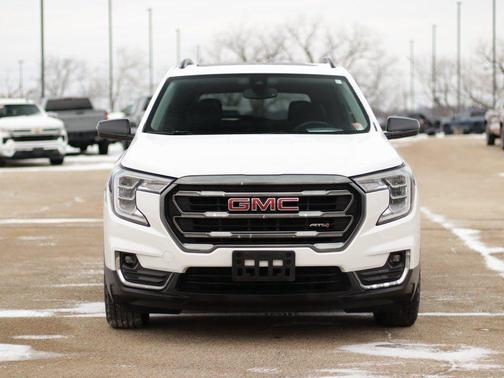 2022 GMC Terrain AT4