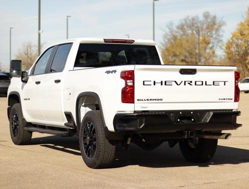 2026 Chevrolet Silverado 2500 Custom