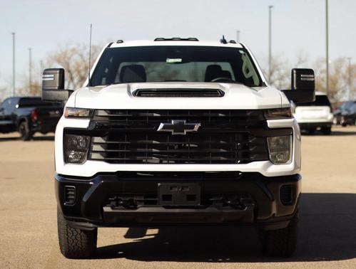 2026 Chevrolet Silverado 2500 Custom