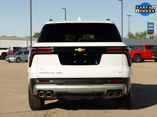 2024 Chevrolet Traverse LT