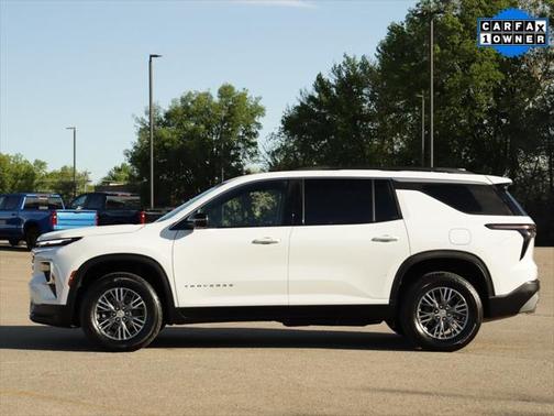 2024 Chevrolet Traverse LT
