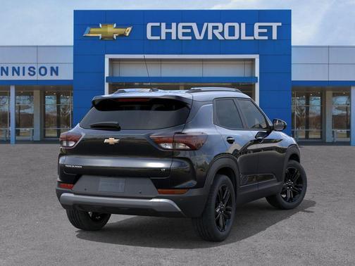 Mosaic Black Metallic 2026 Chevrolet Trailblazer LT