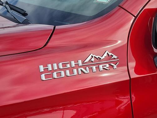 2023 Chevrolet Tahoe 4WD High Country