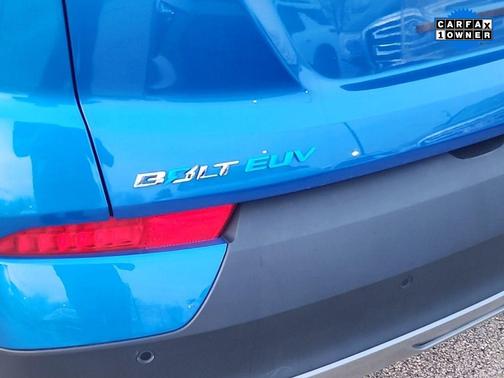 Bright Blue Metallic 2023 Chevrolet Bolt EUV FWD LT