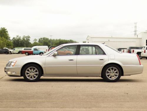 2007 Cadillac DTS Luxury