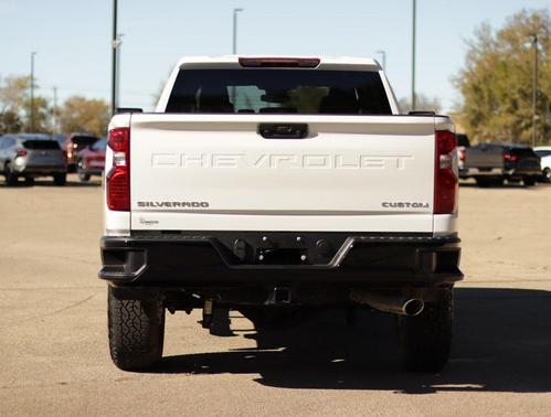 2026 Chevrolet Silverado 2500 Custom
