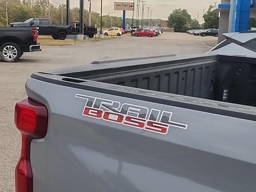 2024 Chevrolet Silverado 1500 Custom Trail Boss
