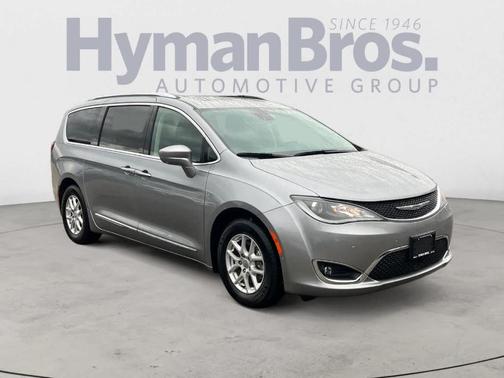 2020 Chrysler Pacifica Touring-L
