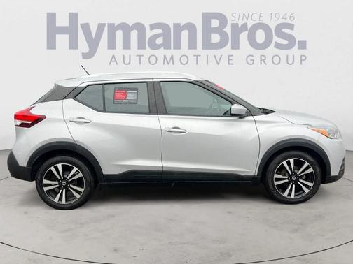 2020 Nissan Kicks SV