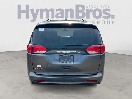 2020 Chrysler Voyager LXI