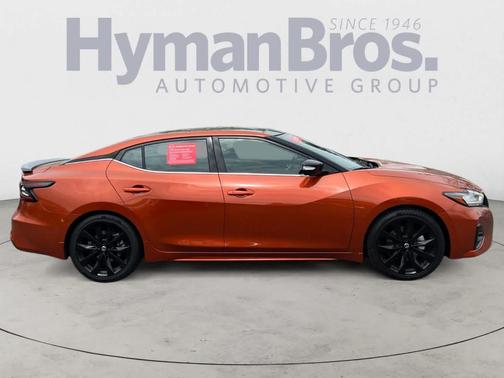 Sunset Drift Chromaflair 2021 Nissan Maxima SR