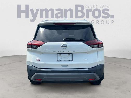 White 2021 Nissan Rogue SV