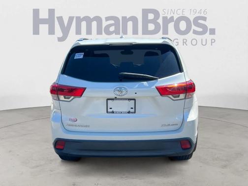 Blizzard Pearl 2019 Toyota Highlander XLE