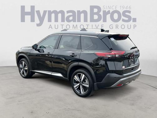 2022 Nissan Rogue SL