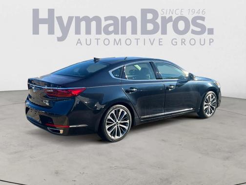 2019 Kia Cadenza Technology