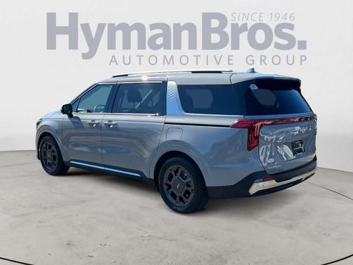 2025 Kia Carnival SX
