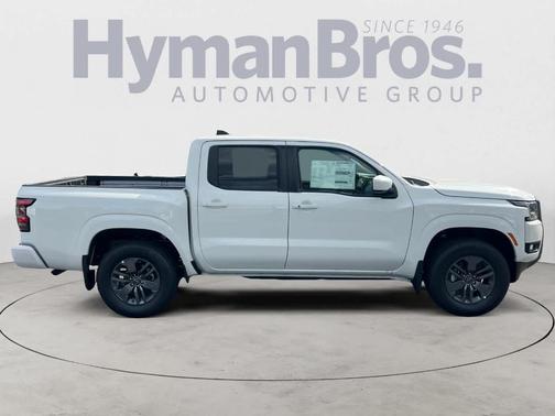 2025 Nissan Frontier SV