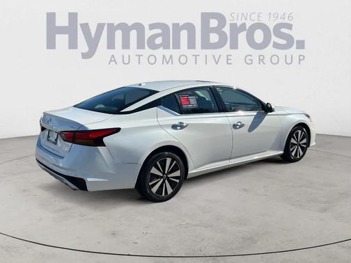 2022 Nissan Altima 2.5 SL