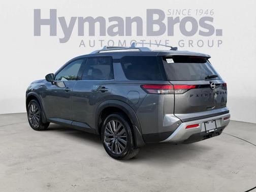 Gun Metallic 2023 Nissan Pathfinder SL