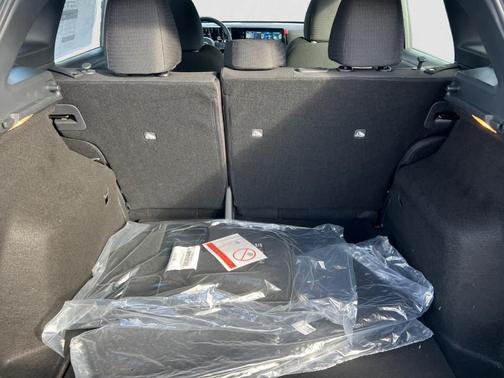 Super Black 2026 Nissan Kicks S