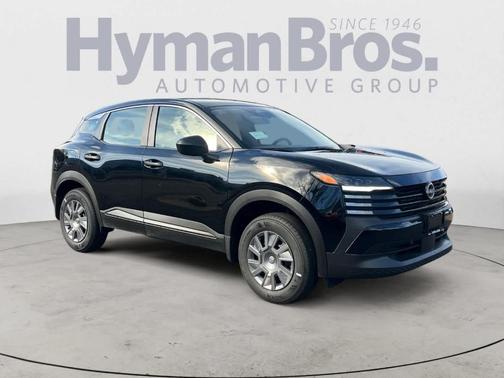 Super Black 2026 Nissan Kicks S