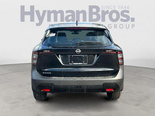 Super Black 2026 Nissan Kicks S