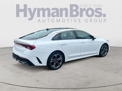 2022 Kia K5 EX