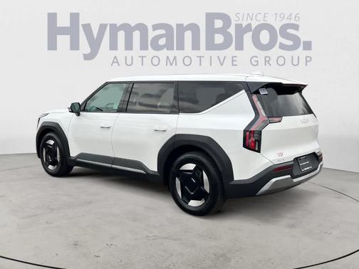 2024 Kia EV9 Light Long Range