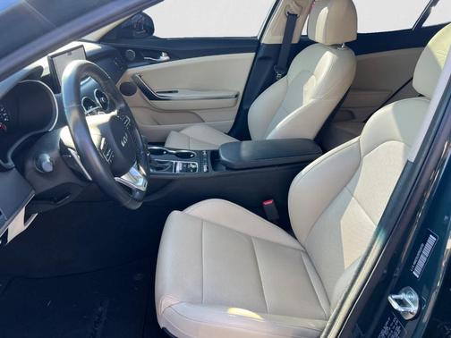 2023 Kia Stinger GT-Line