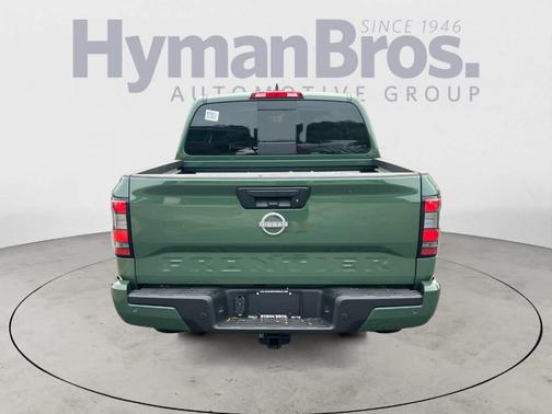 2025 Nissan Frontier SV