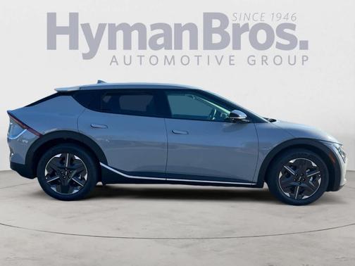 Wolf Gray 2025 Kia EV6 Light