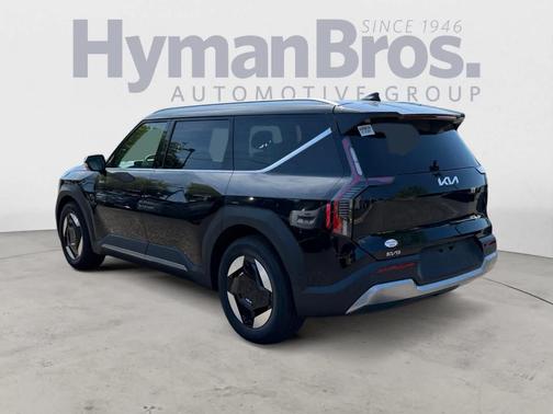 Ebony Black 2026 Kia EV9 Wind